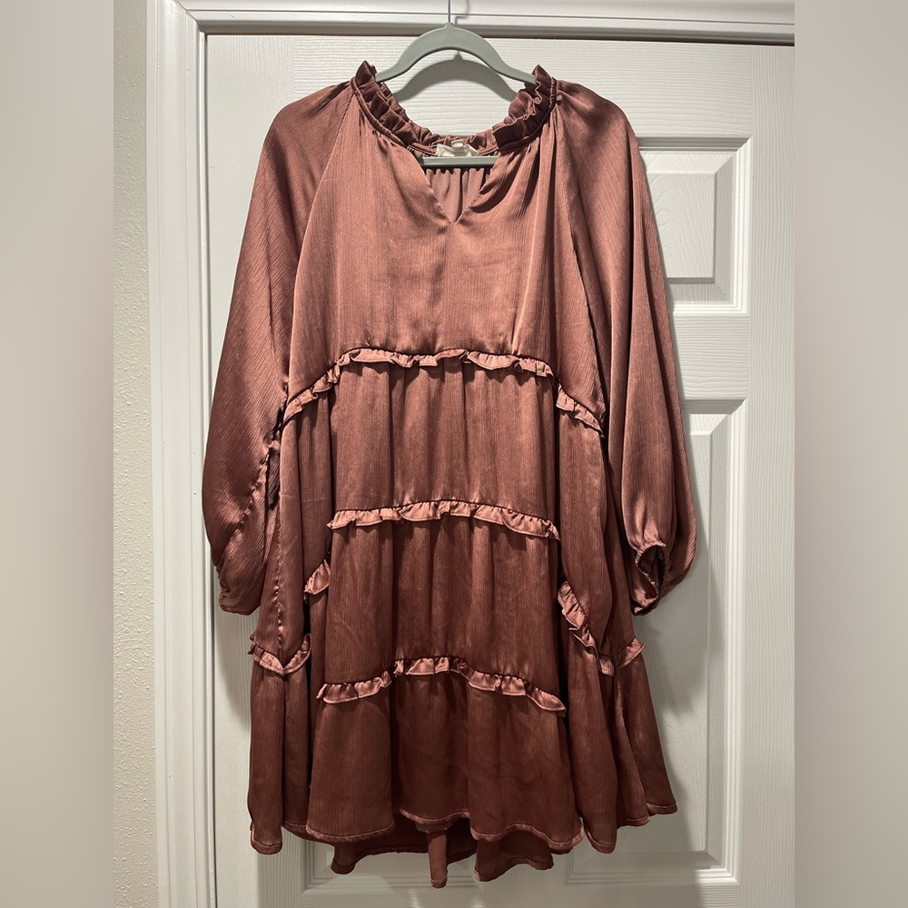 Entro Rustic Rose Pleated Dress